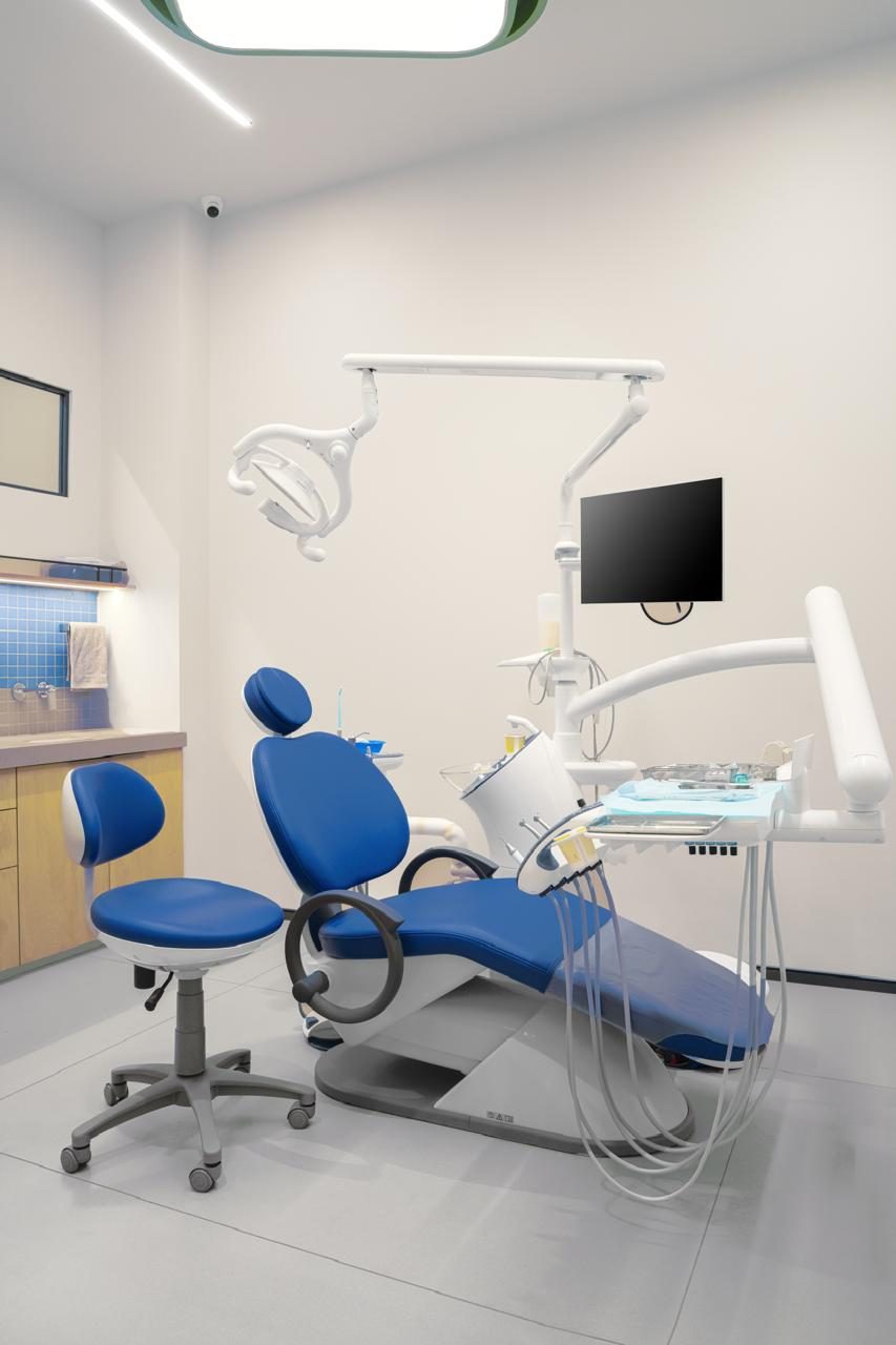 Second treatment room with dental chair